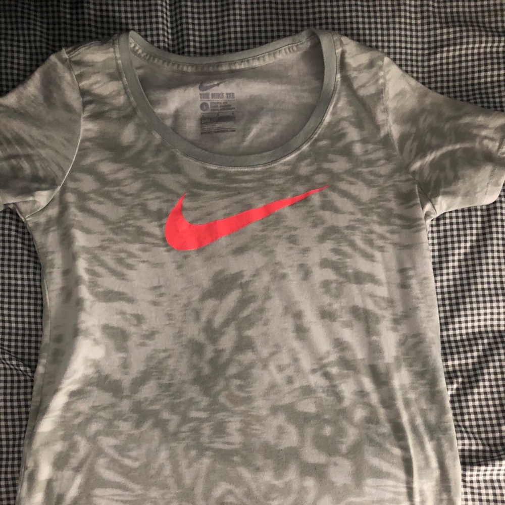 nike shirt